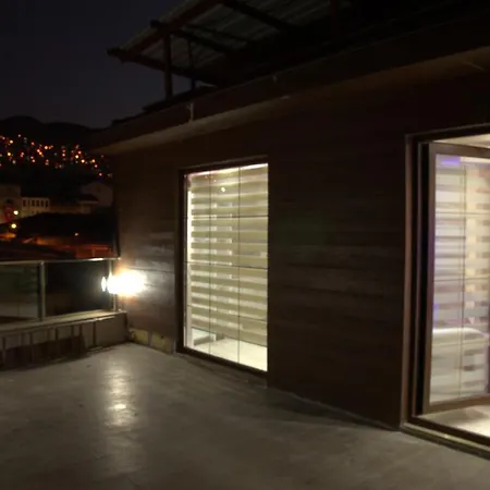 Yuzey Resi̇dance Apartment