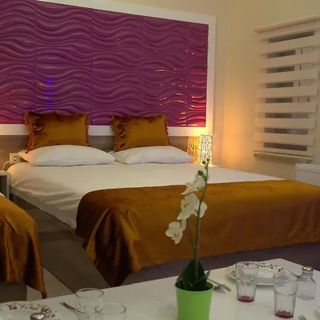 Yuzey Resi̇dance Apartment Bursa